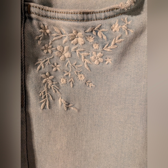 Lauren Conrad Embroidered Jeans - Picture 3 of 4